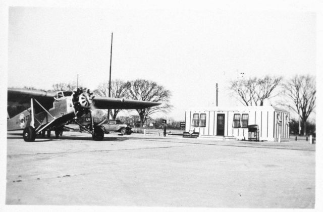 The Northwest Airlines terminal at Madison (?). Picture