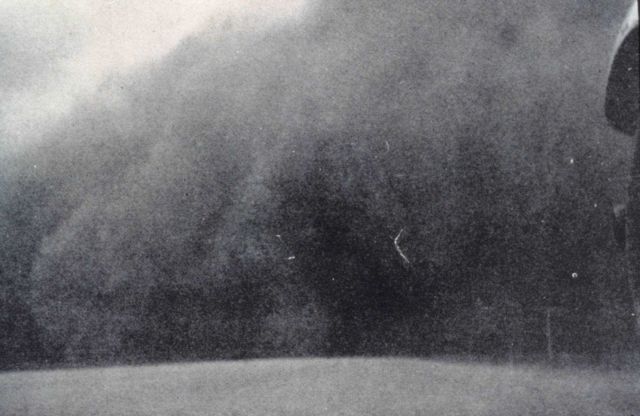 Approaching dust storm in South Dakota Picture