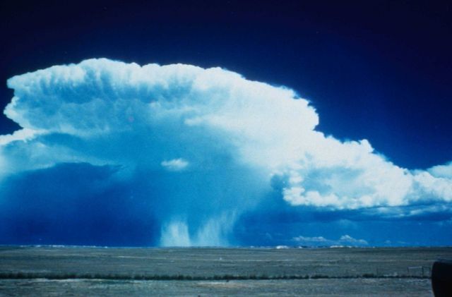 Well developed thunder storm with microburst. Picture