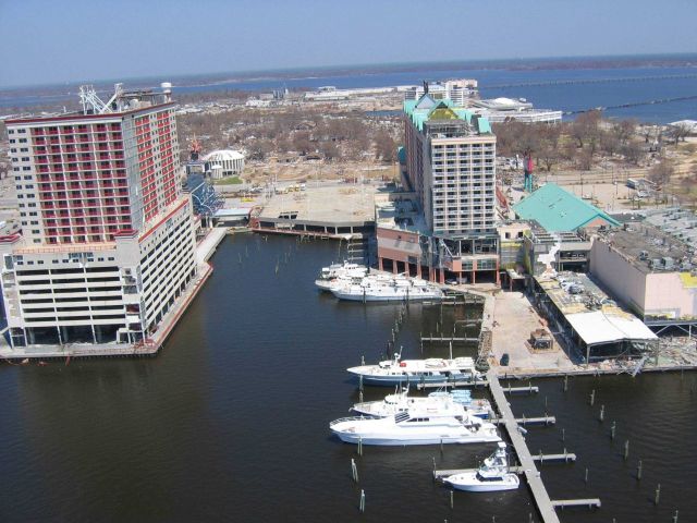 Casino Magic (left) and Isle of Capri (right) Picture