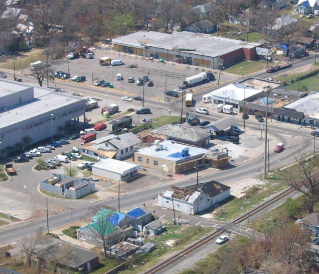 Corner of Howard and Porter Ave. Picture