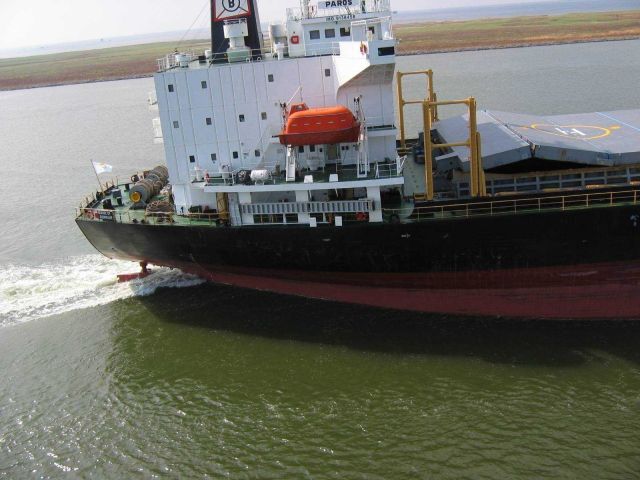 Mississippi River traffic west of New Orleans. Picture