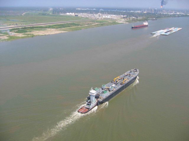 Mississippi River traffic west of New Orleans. Picture