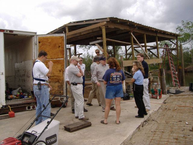 Discussing recovery plan after Hurricane Katrina Picture