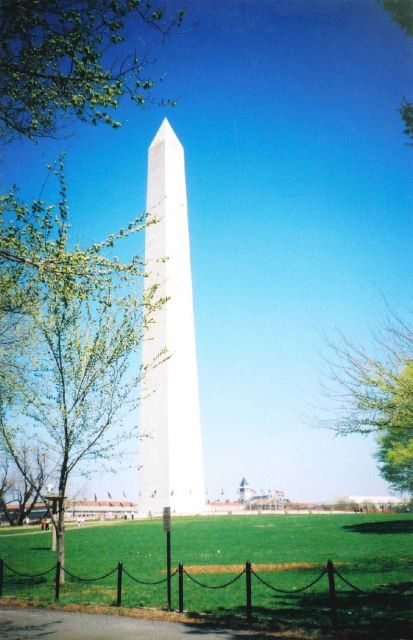 The Washington Monument on a glorious spring day. Picture