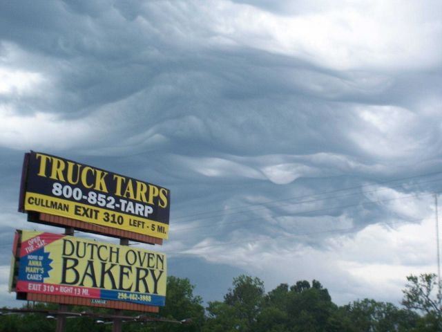 Bizarre clouds over northern Mississippi. Picture