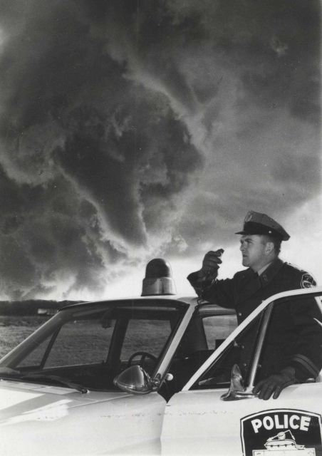 Public affairs picture illustrating warning and preparedness Picture