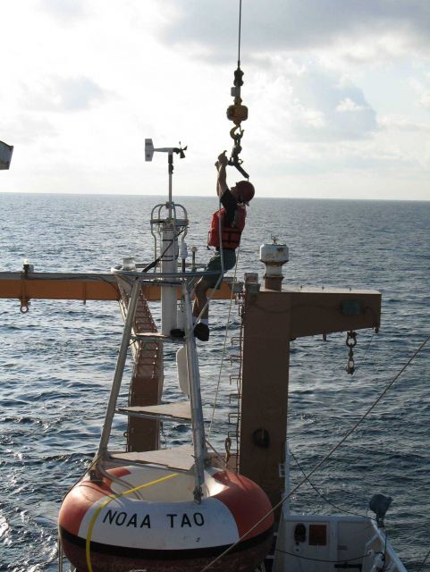 TAO Buoy Array deployment, mooring sequence in the deep sea on the NOAA Ship GORDON GUNTER. Picture