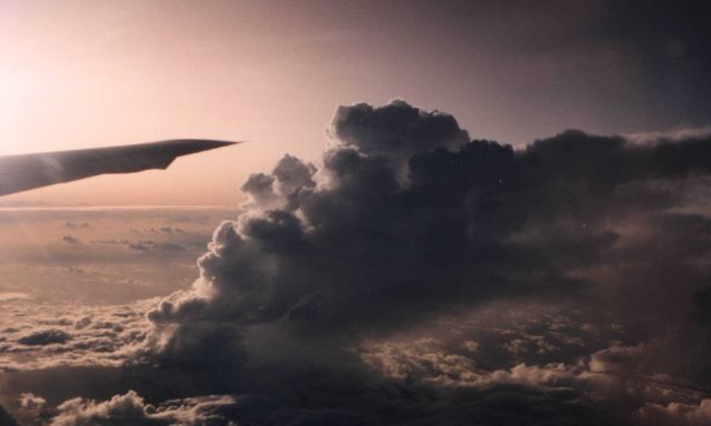 Right wing of NASA DC-8 Picture