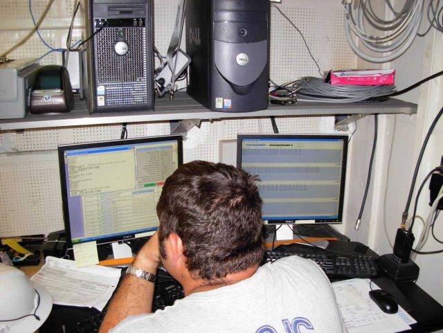 TAO buoy operations off the NOAA Ship Ka'imimoana Picture
