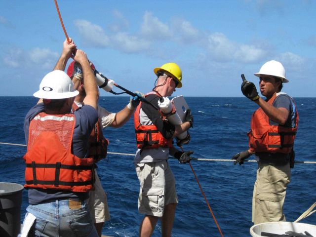 TAO buoy operations off the NOAA Ship Ka'imimoana Picture