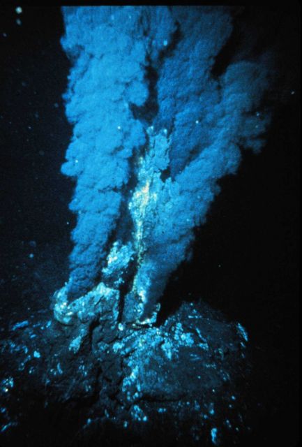 Black smoker at a mid-ocean ridge hydrothermal vent. Picture