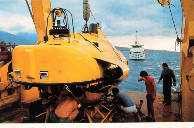 French CYANA operates to 3000 meters, less than half the average ocean depth. Picture