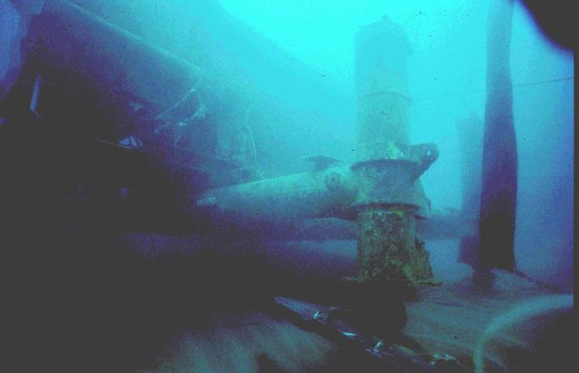 AQUARIUS post-hurricane Hugo-- 6 feet of sand scoured from beneath leg. Picture