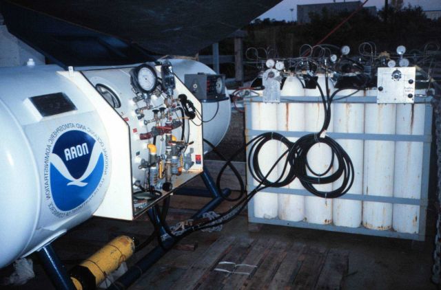 Nitrox gas mixing system and recompression chamber. Picture