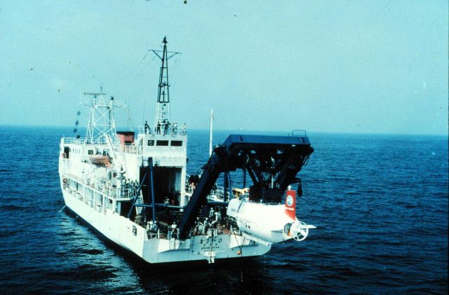 R/V Natsushima, Japan's support ship for the SHINKAI subs. Picture