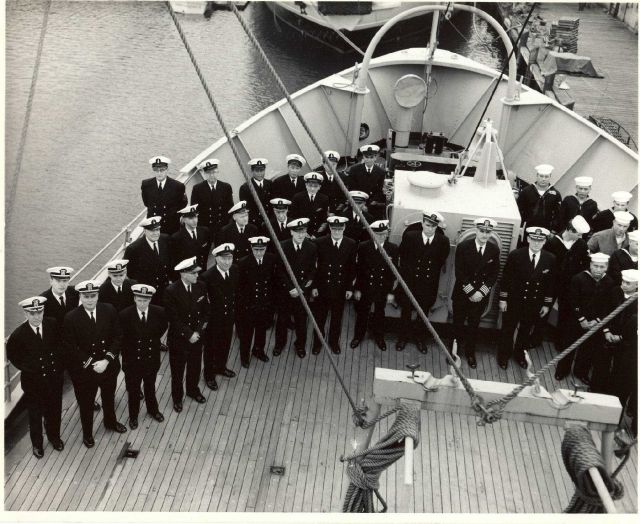 Officers and crew of PATHFINDER in Seattle. Picture