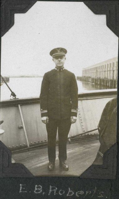 Lieutenant (j.g.) Elliott B Picture