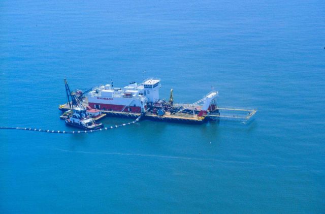 The hydraulic dredge, the beach builder. Picture