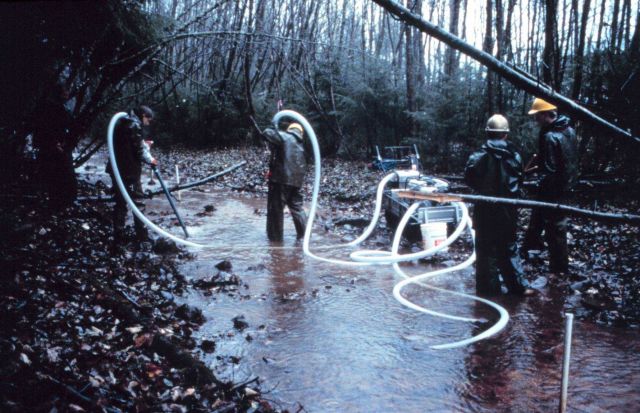 The pumping system used at Duck Creek loosens sand and gravel from the riverbed. Picture