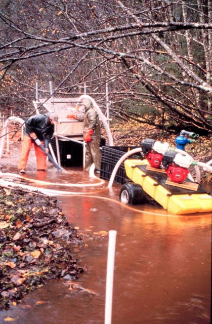 An overview of the pumping and dredging operation. Picture