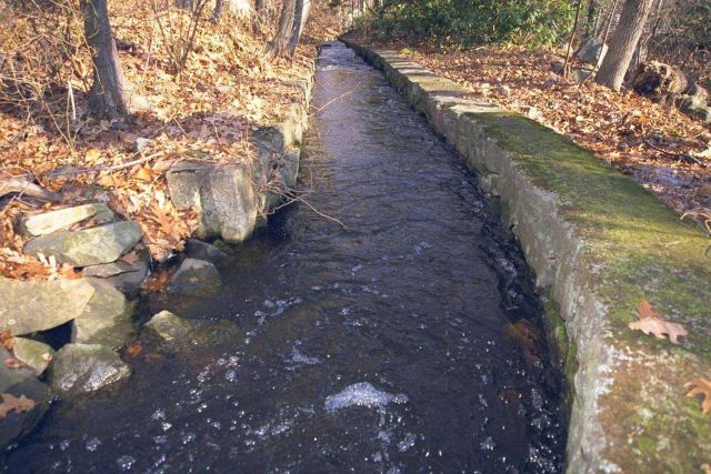 The old fish ladder and pond at Parker River required constant maintenance and did not provide reliable access for anadromous fish to the spawning gro Picture