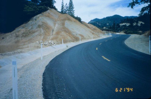 The road leading to Iron Mountain Mine. Picture
