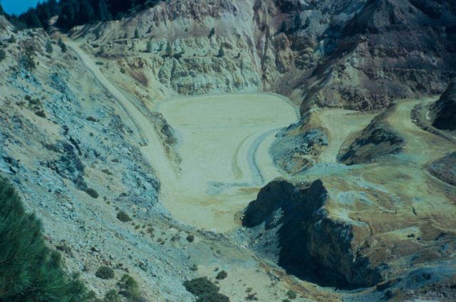 Cap in the Iron Mountain Mine, Brick Flat pit. Picture