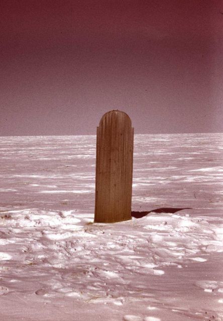 Grave marker of an unknown on Flaxman Island Picture