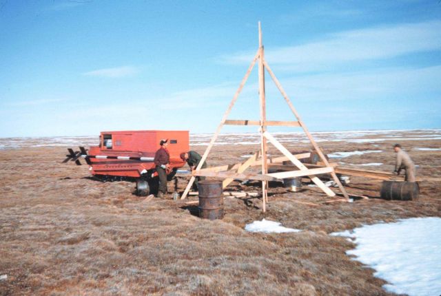 Building a visual hydrographic signal on the tundra. Picture