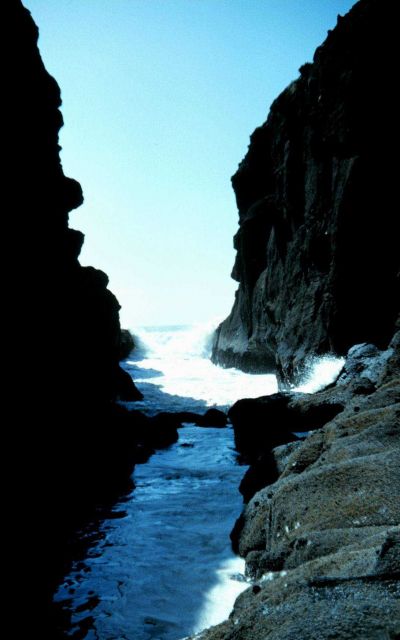 A break in the rocks Picture