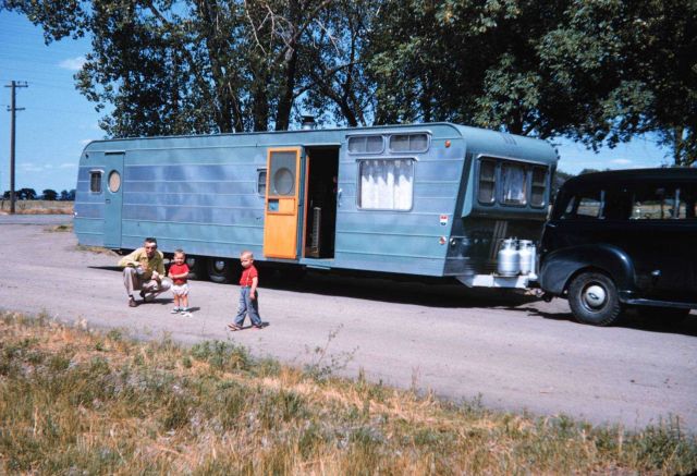 Traveling in style with the gravity field party - Tent camps were now a thing of the past. Picture