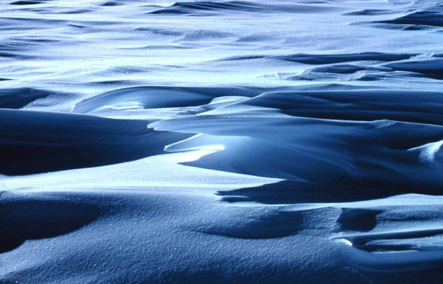 Sastrugi - windsculpted snow Picture
