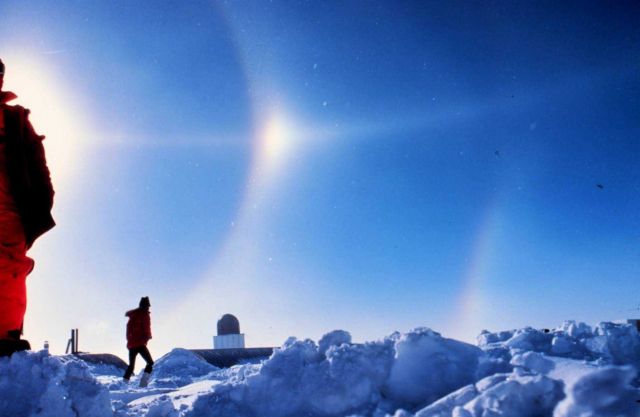 Halos, arcs, and sundogs. Picture