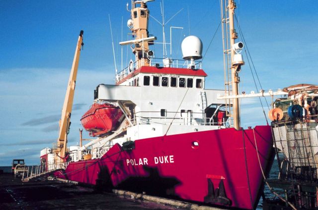 The POLAR DUKE, a vessel that crushes ice with a strengthened hull Picture