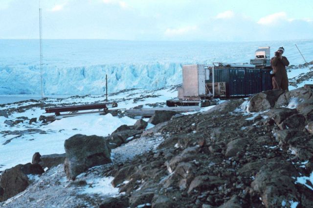 Scientific equipment at Palmer Station with a glacier front in the background Picture