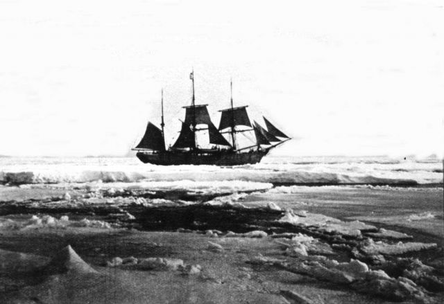 LA BELGICA in the ice on March 5, 1898 Picture