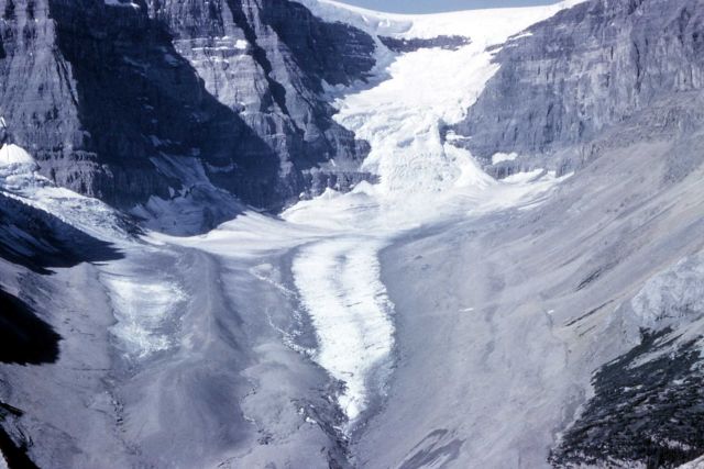 Doma Glacier, small glacier in rocky cirque - Geology - Glacial Picture