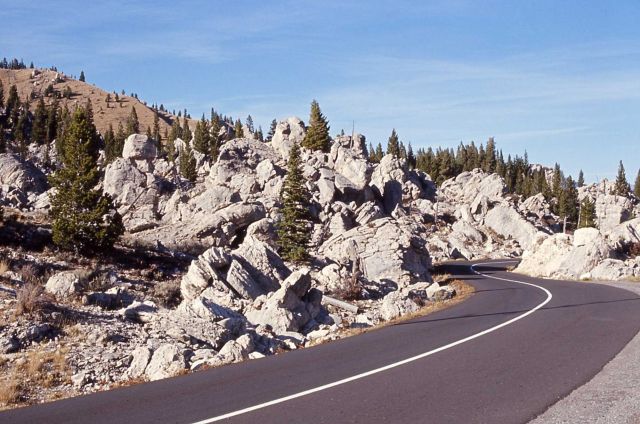 Loop road through the Hoodoos - Geology Picture