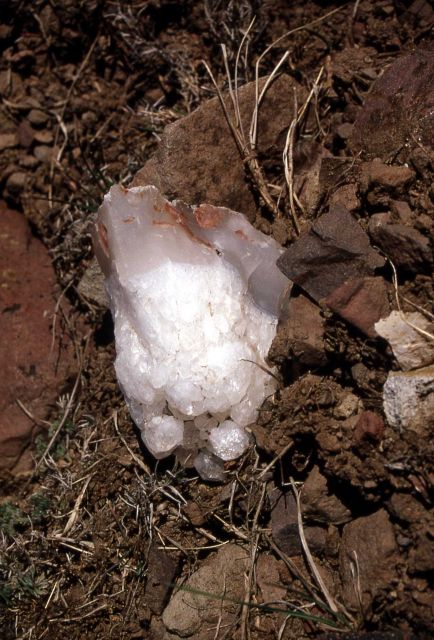 Quartz on lower slopes of Druid Peak - Geology Picture
