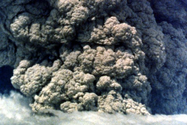 Mt St Helens great eruption, May 18, 1980 Picture