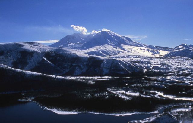 Steam plume on Mt St Helens as seen from Coldwater Ridge Picture