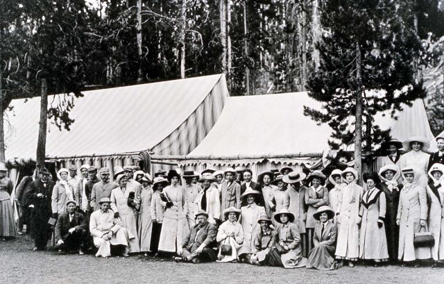 Tourists in dusters at Wylie camp (Roosevelt?) Picture