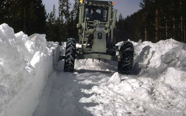Snow plow Picture