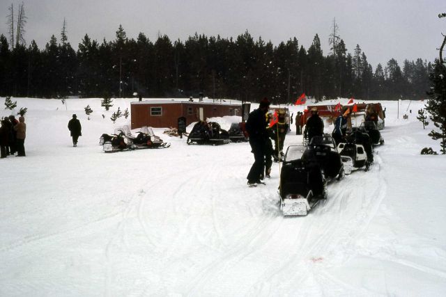 Canyon warming hut Picture