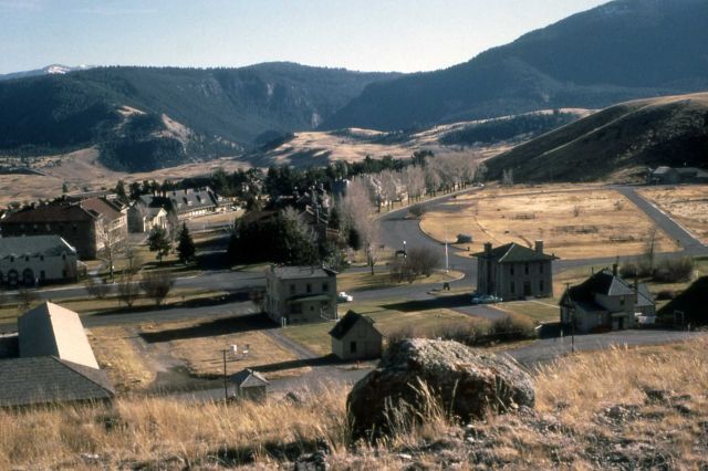 Mammoth Hot Springs Picture