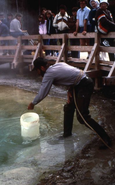 Rick Hutchinson cleaning Morning Glory Pool Picture