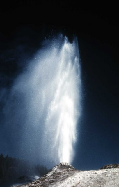 Big Cub Geyser Picture