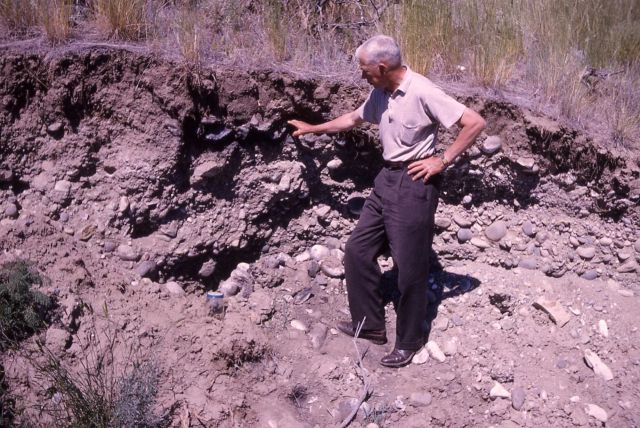 Indian hearth study on Yellowstone River - History - Indians Picture