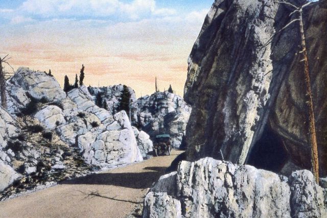 Postcard of Silver Gate (the Hoodoos) Picture